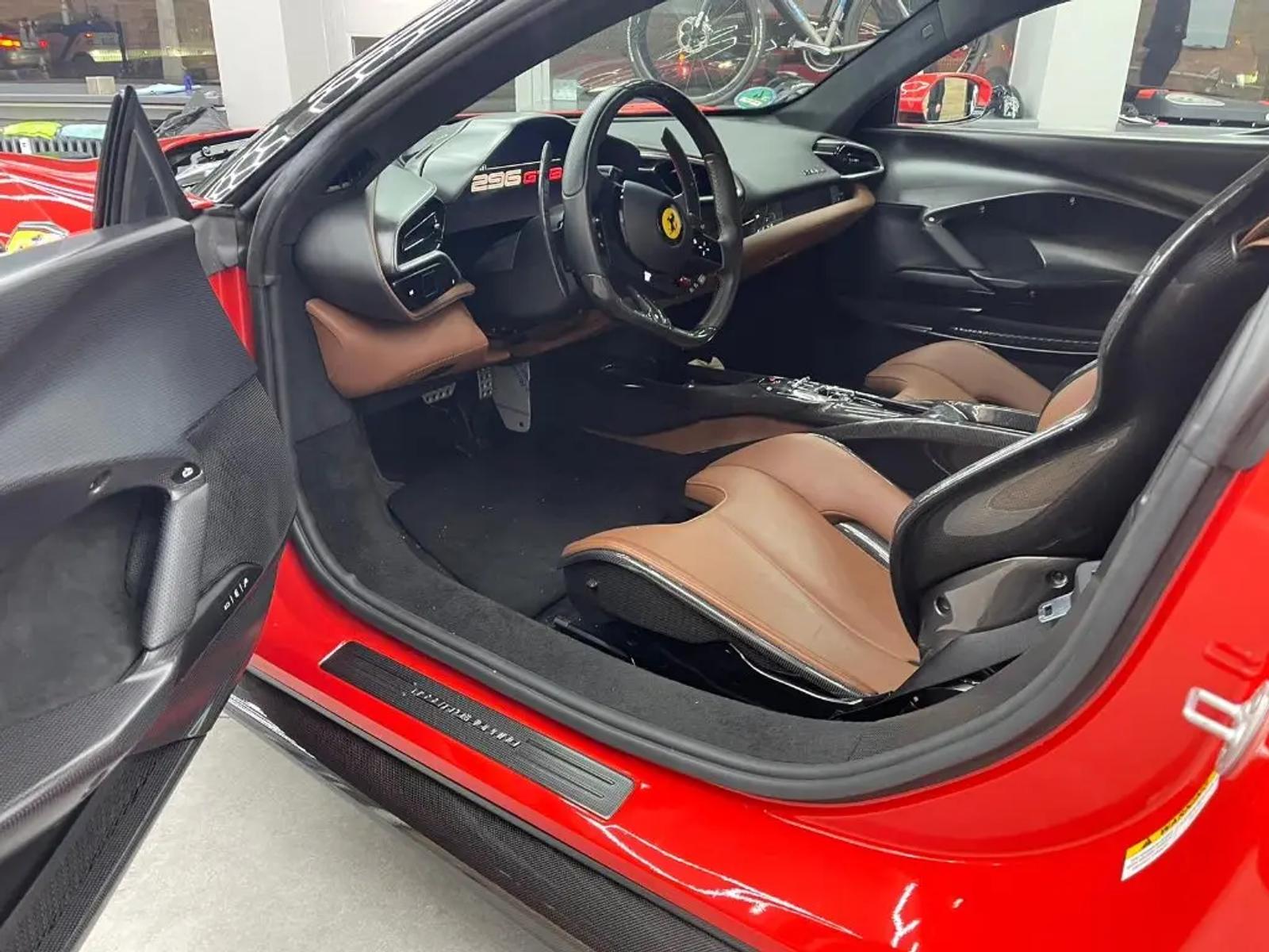 Ferrari 296 GTB – 5