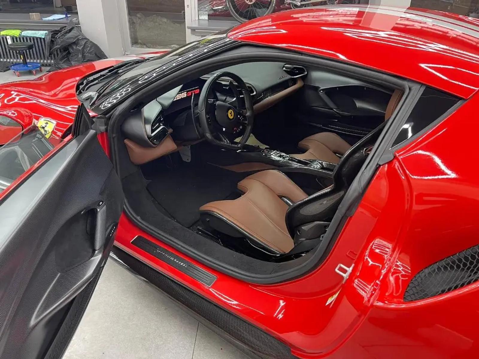 Ferrari 296 GTB – 3