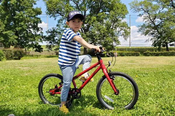 子供の自転車は軽さが正義