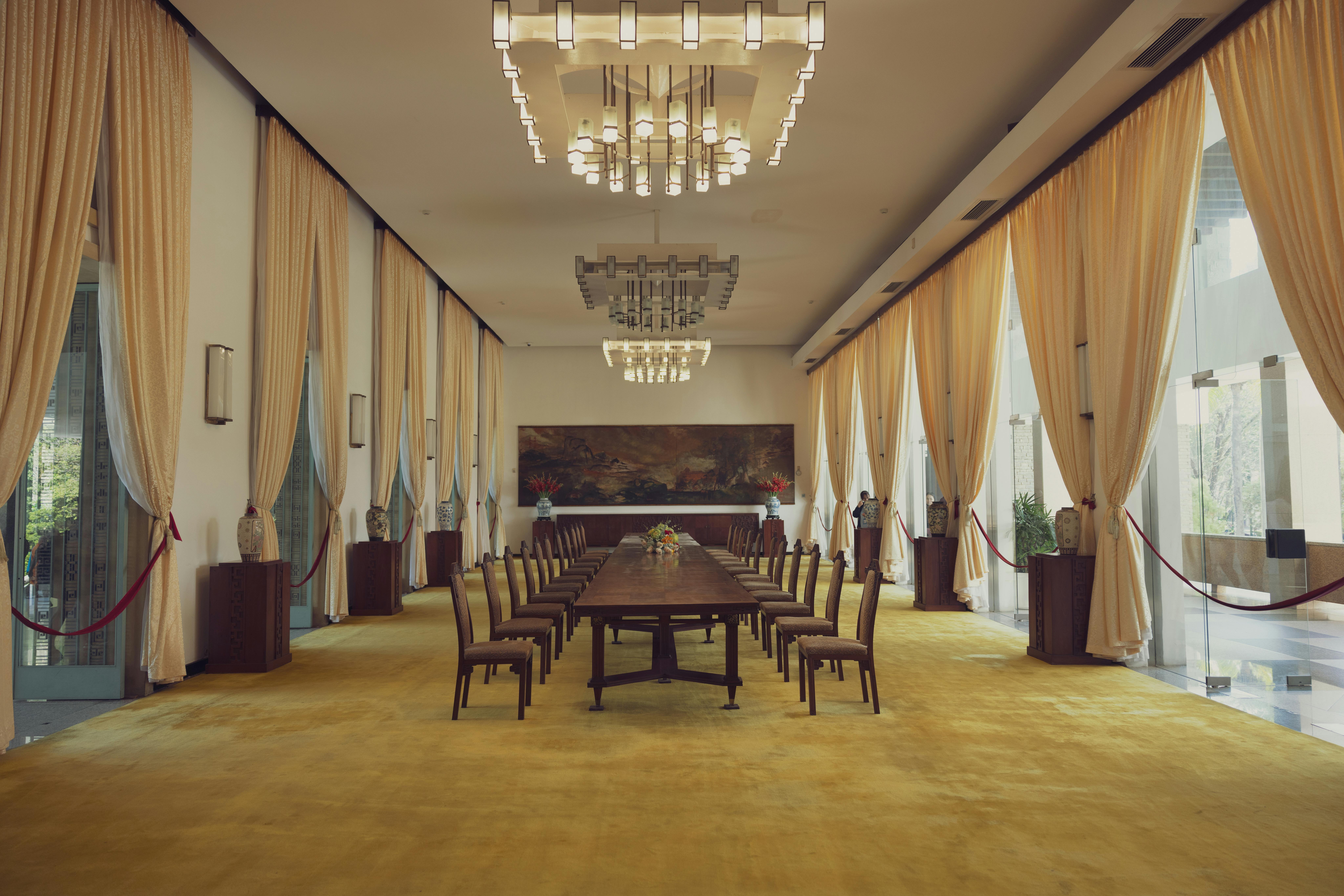beautiful boardroom