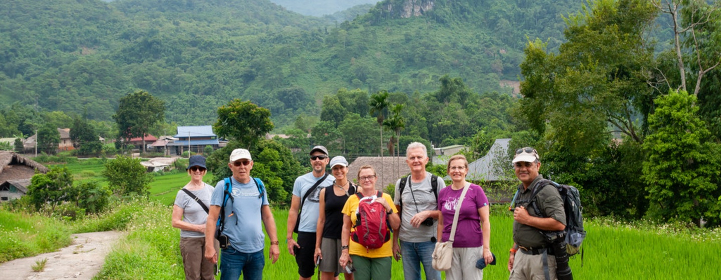 Alumni group in viet