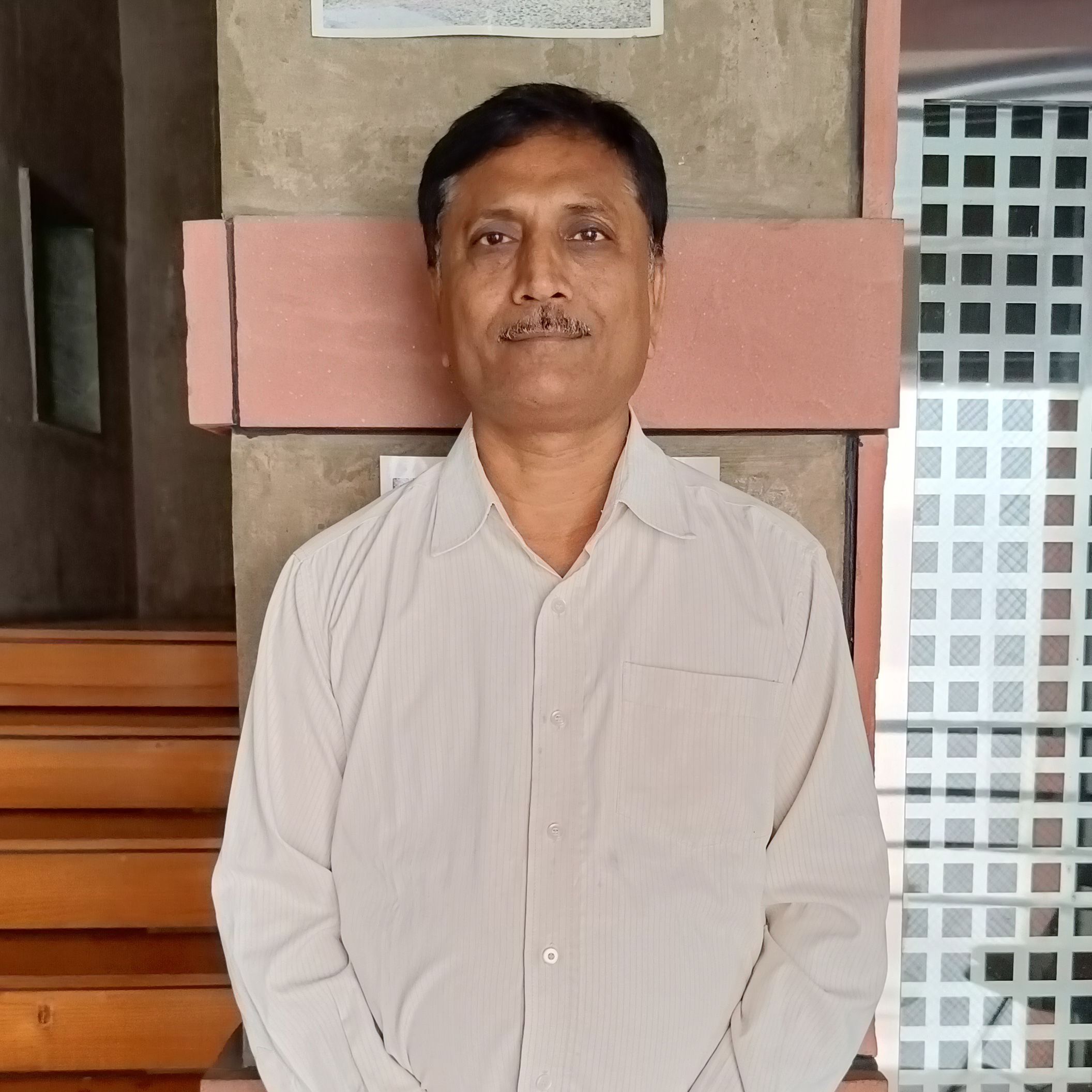 Mahesh Rawal profile