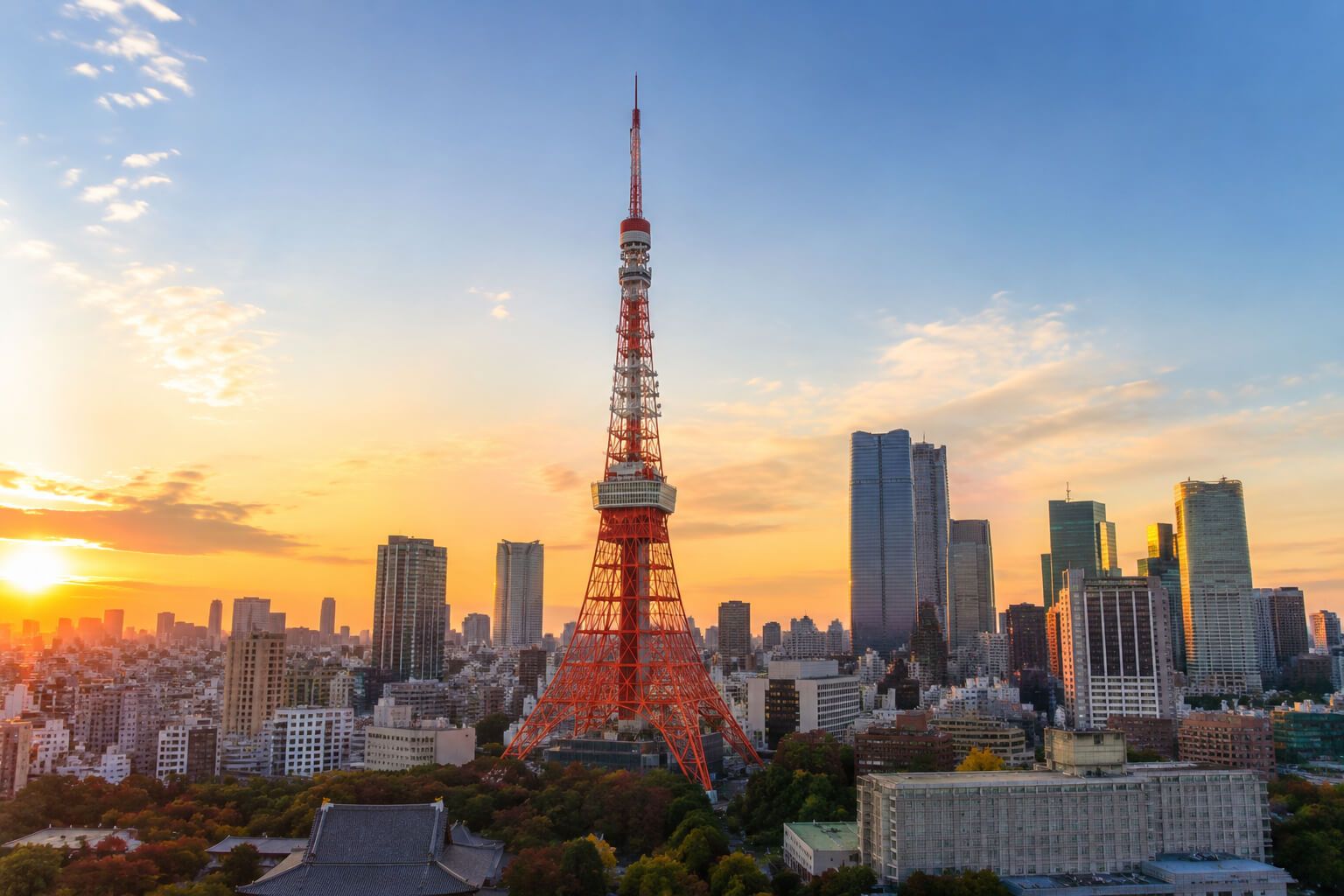 Tokyo Tower 🗼 isn’t the tallest anymore - but it might be the most “Tokyo.” Here’s why it’s still worth visiting.