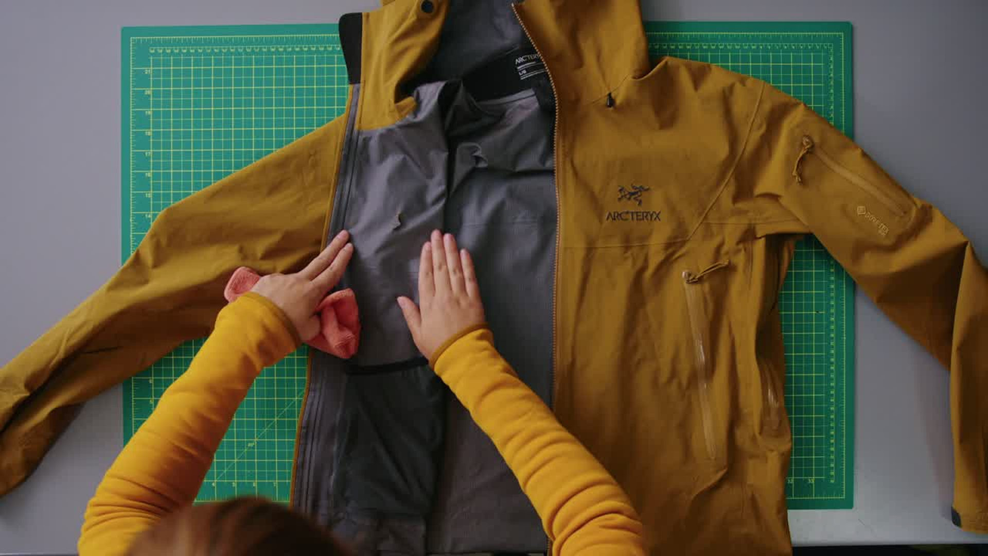 Patch a small GORE-TEX® tear