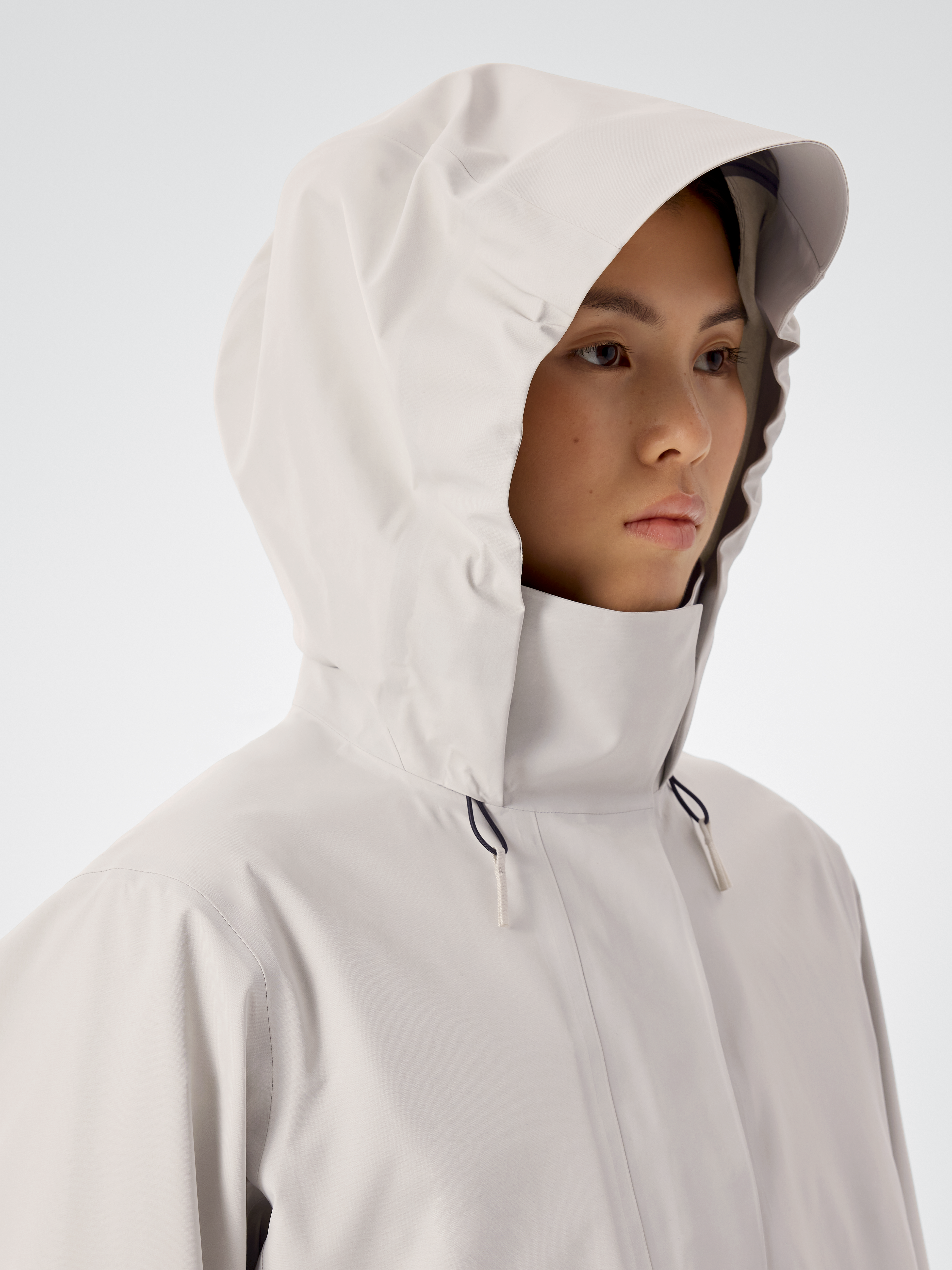 Veilance Women's Jackets & Coats