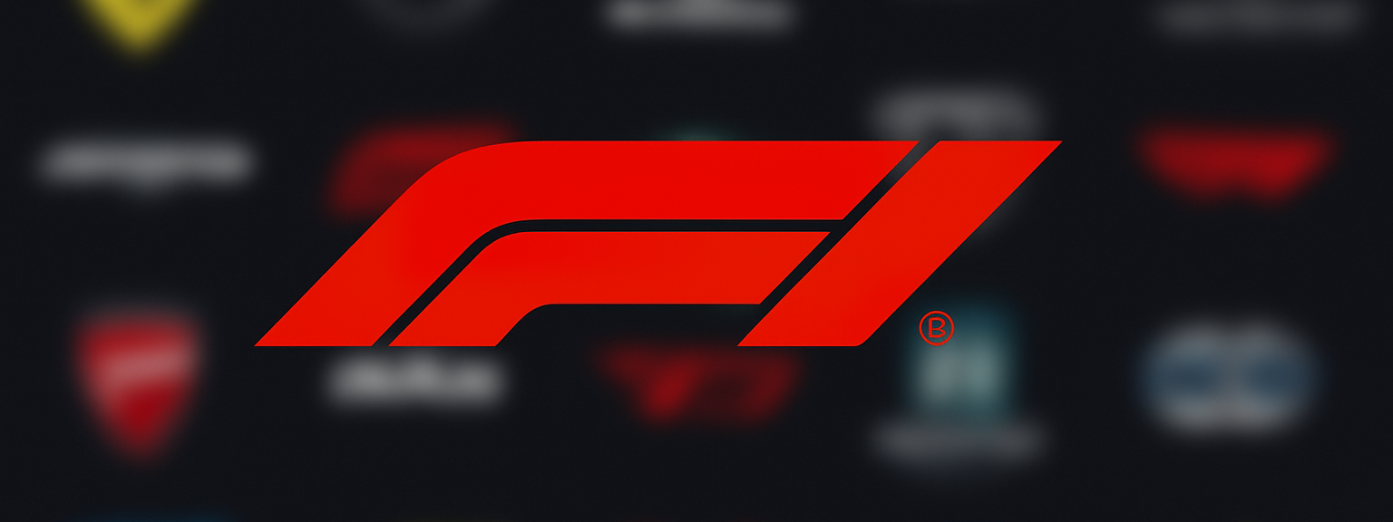 Logotipo vermelho da F1 contra um fundo desfocado de vários logotipos de equipes de automobilismo.