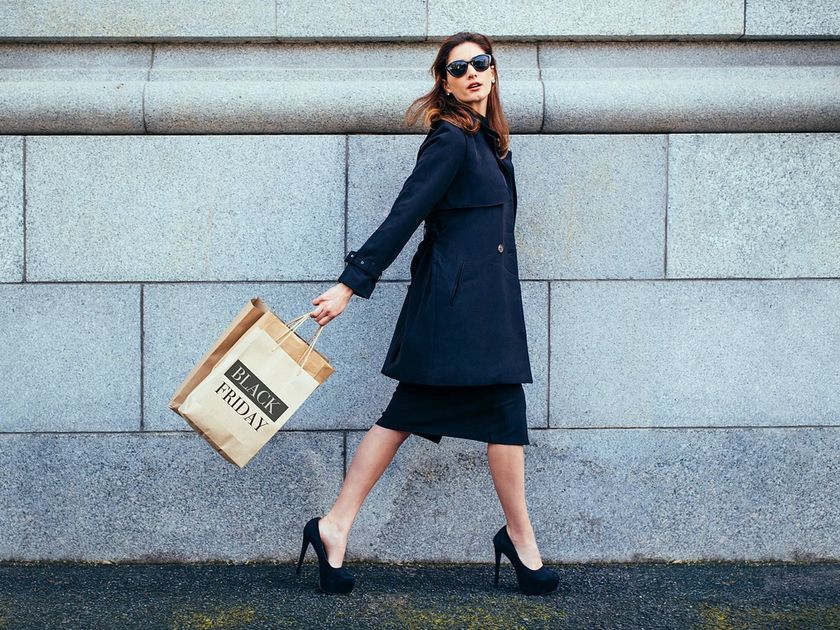 0cc0b1d0-612c-41af-9e81-207cc4f42fd1_black-friday-shopper