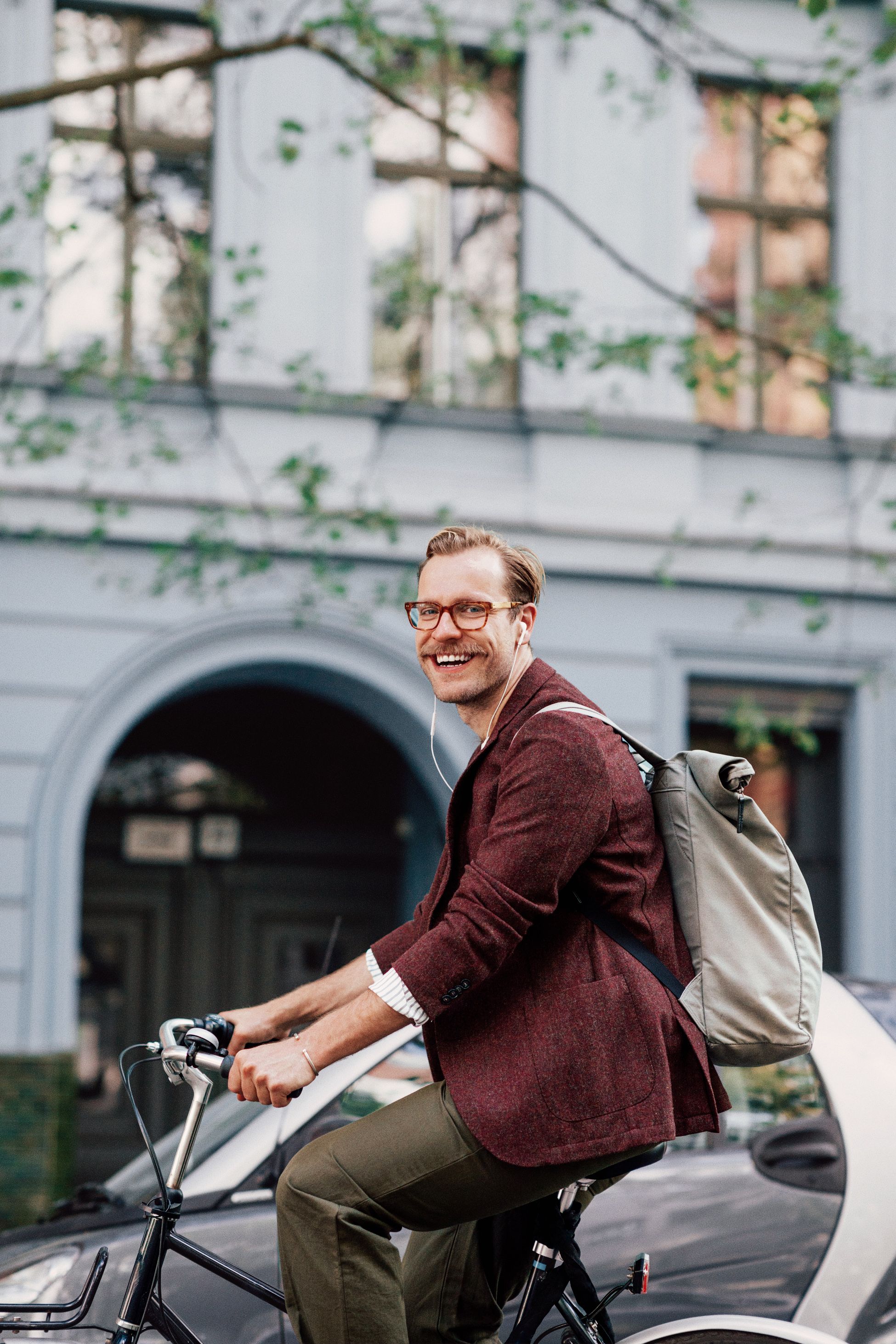 Stocksy_txp5a3f8db8wIk300_Large_4716478_retouched