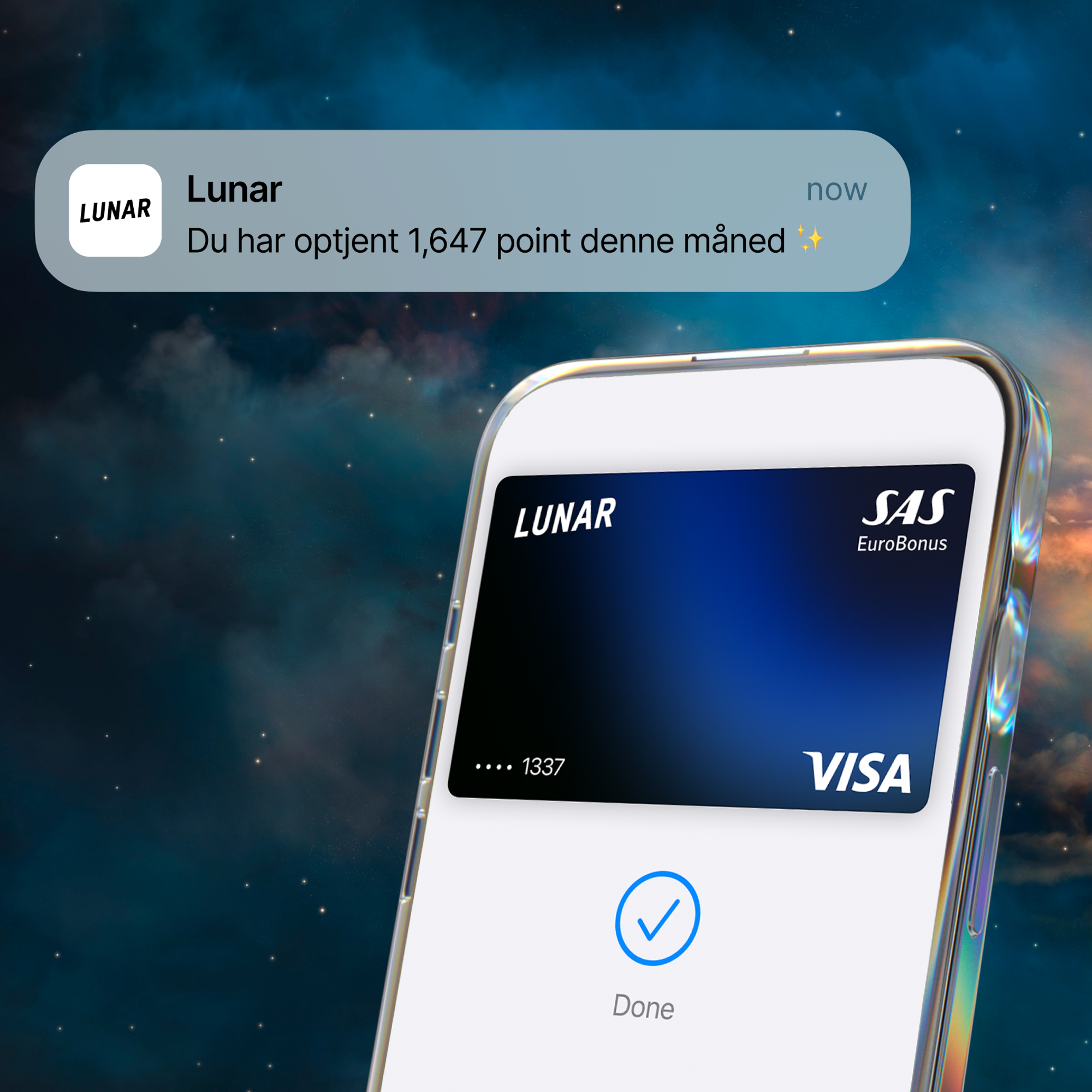 En smartphoneskærm, der viser et digitalt Lunar SAS EuroBonus-kort i Apple Pay, med en push-notifikation ovenover, hvor der står: "You've earned 1,647 points this month."
