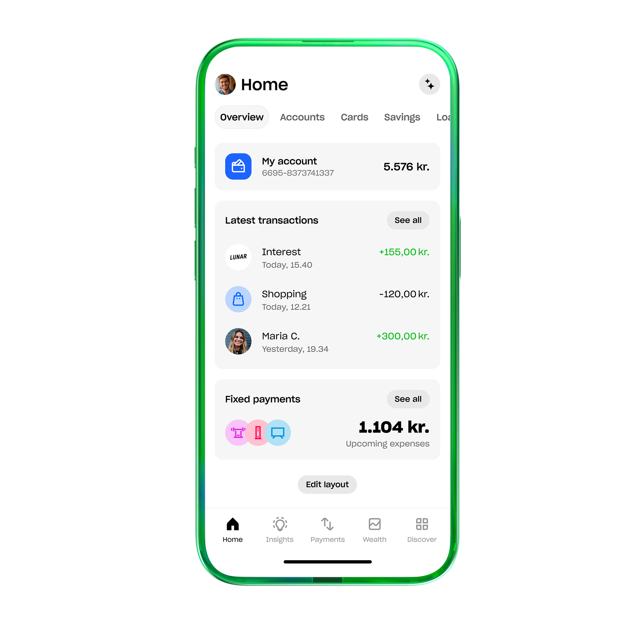 Skærmbillede af en mobilbanks "Home"-startskærm på engelsk. Den viser en kontosaldo, en liste over de seneste transaktioner, herunder en rentebetaling, og en oversigt over kommende faste betalinger.