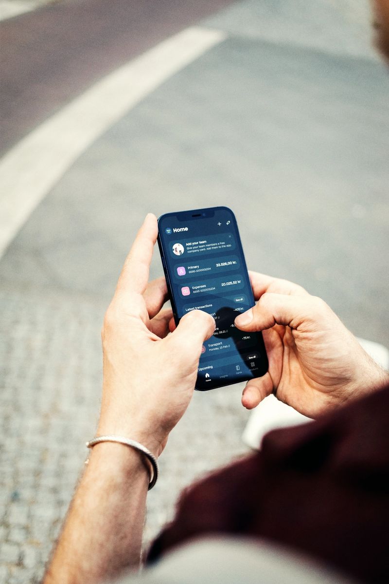 Stocksy_txp1c56b42eXhl300_Large_4720780_retouched_sRGB_UK