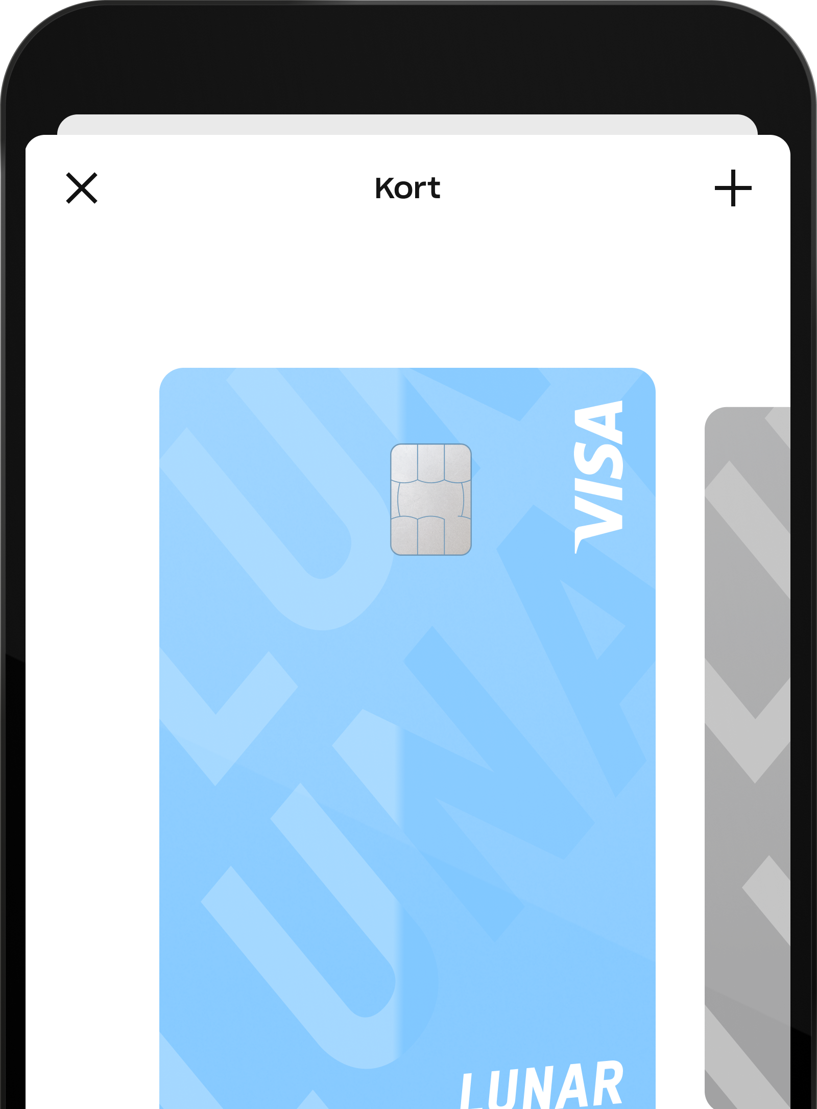 Et nærbilde av en mobilapps "Cards"-skjerm, som viser et digitalt svart Lunar Visa-kort med et glanset logomønster.