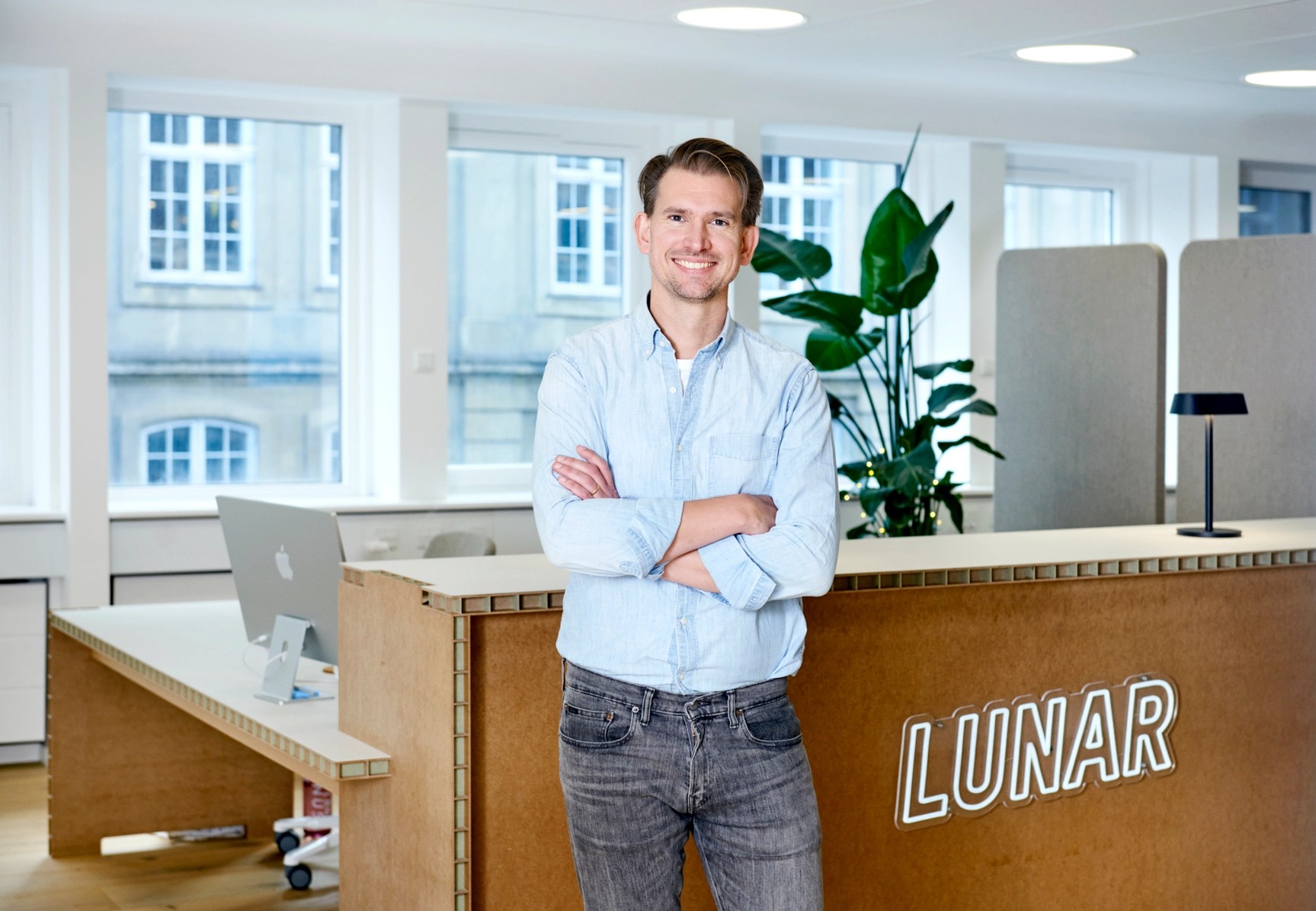 231030-Lunar03802-new