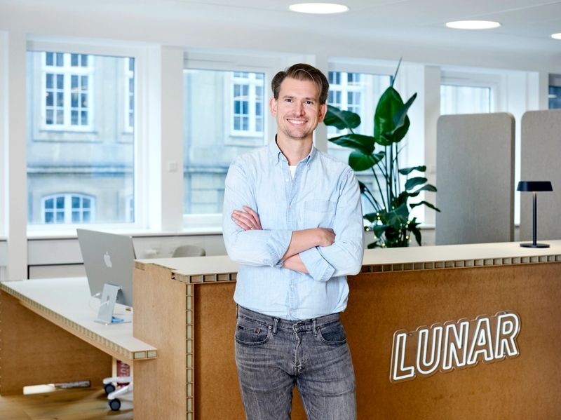 231030-Lunar03802-new