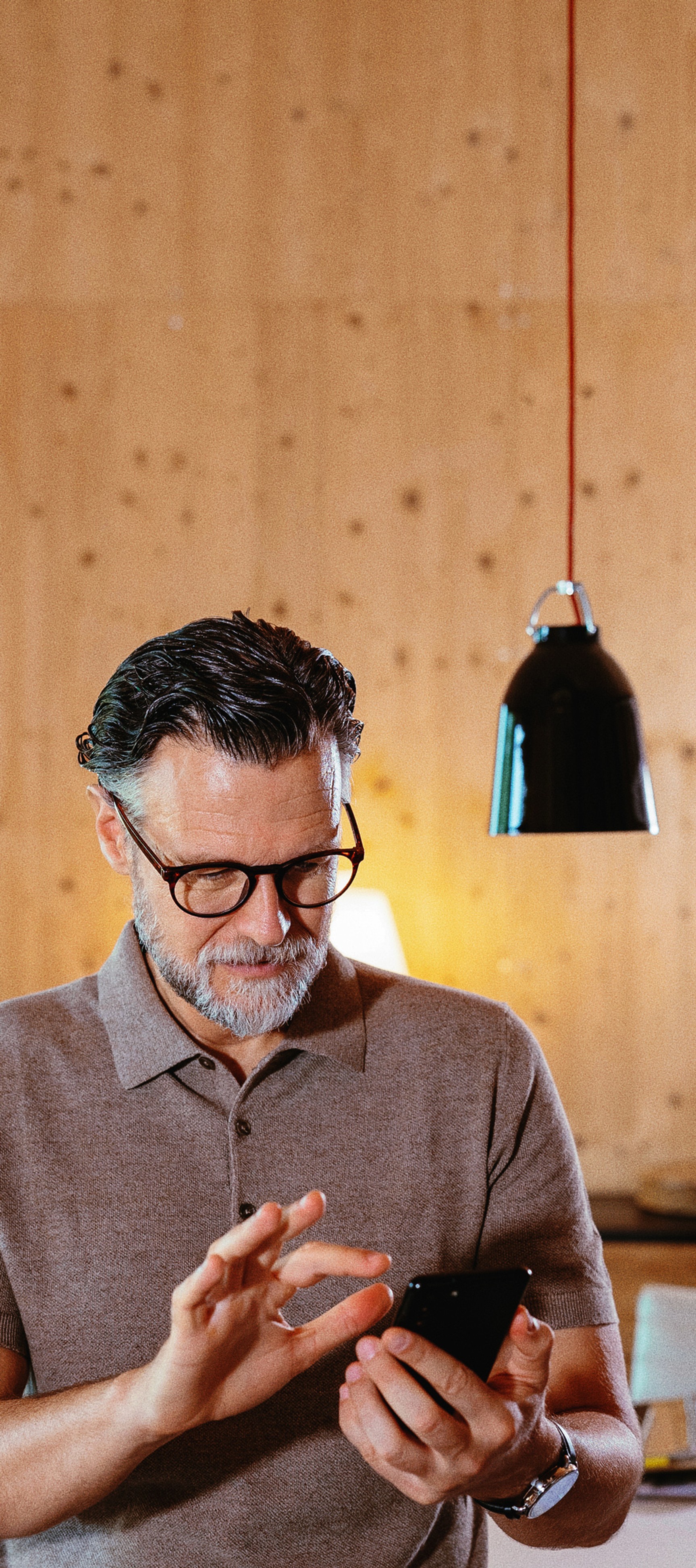 Stocksy_txp5a3f8db8wIk300_Large_4893411_retouched