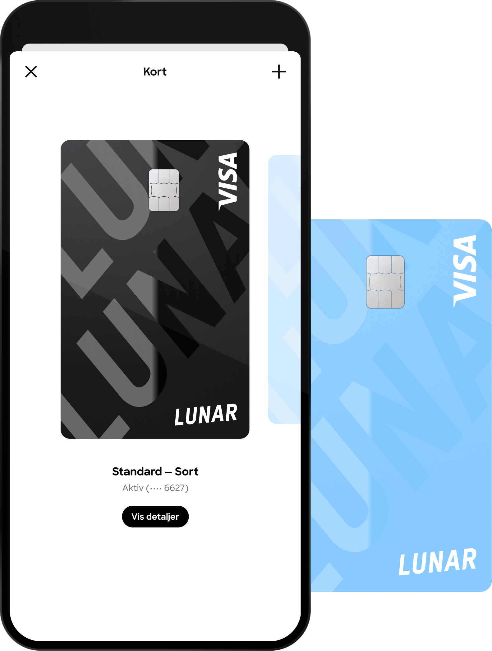 En mobiltelefon viser et digitalt sort Lunar Visa-kort, mens et fysisk lyseblåt Lunar-kort er vist ved siden af, hvilket illustrerer både virtuelle og fysiske kortmuligheder.
