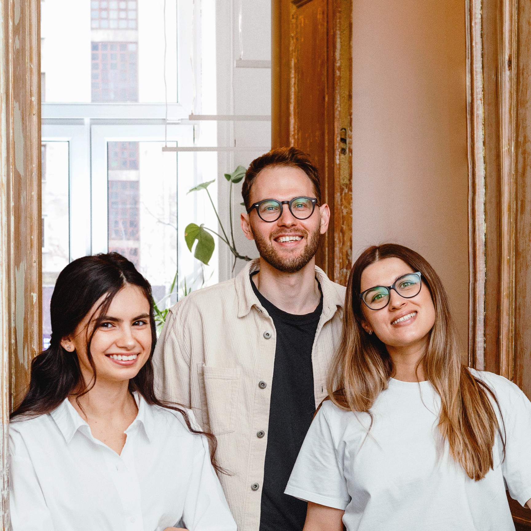 Stocksy_txp5a3f8db8wIk300_Large_5294350_retouched