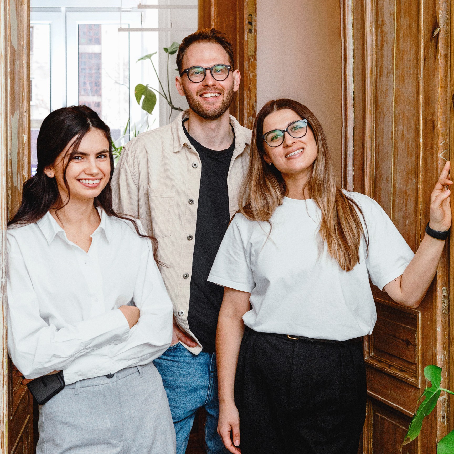 Stocksy_txp5a3f8db8wIk300_Large_5294350_retouched