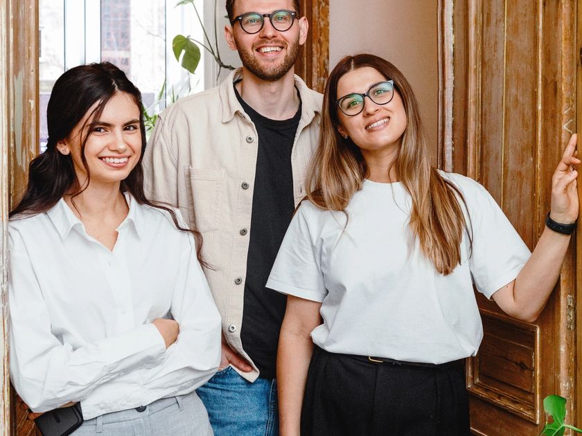 Stocksy_txp5a3f8db8wIk300_Large_5294350_retouched