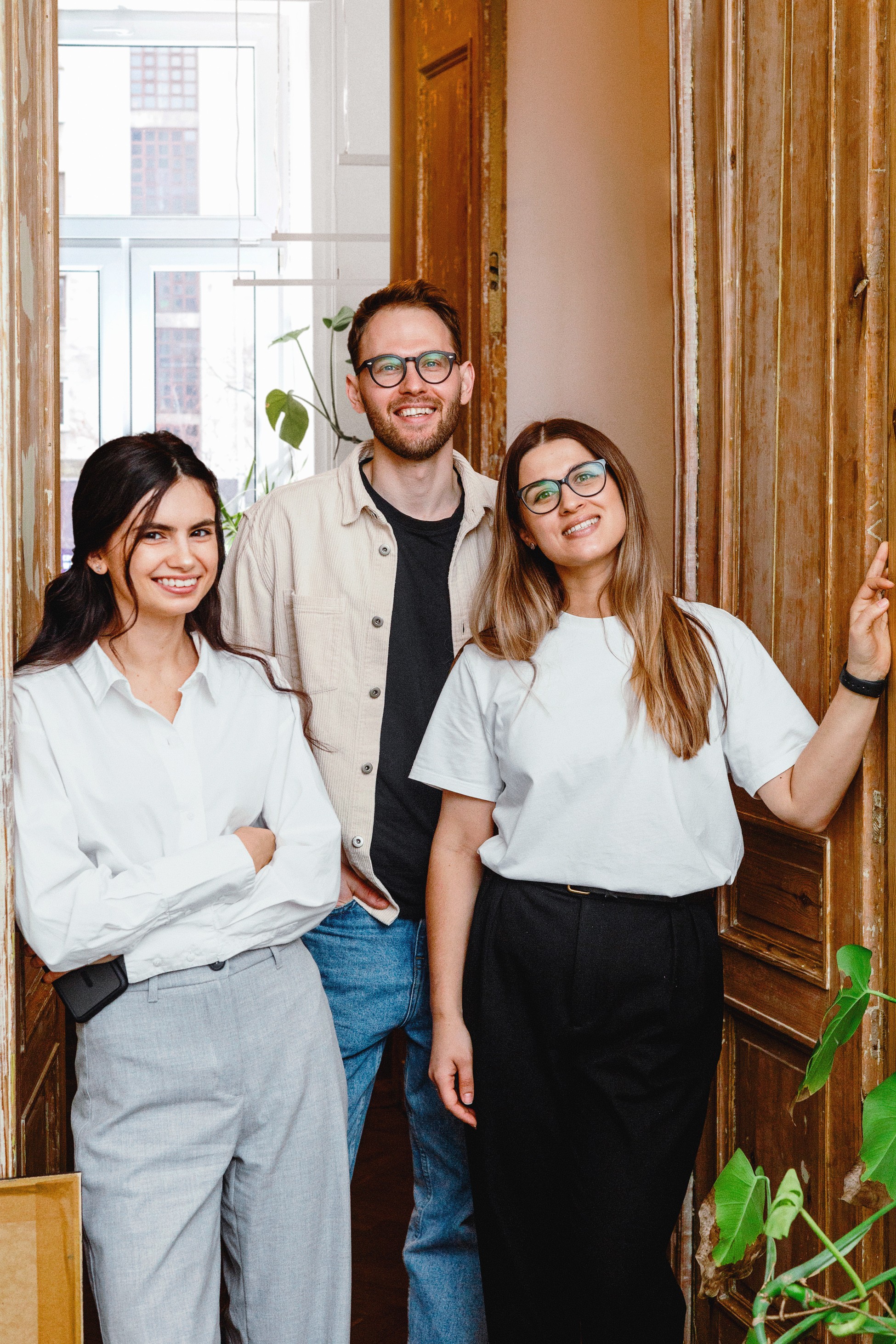 Stocksy_txp5a3f8db8wIk300_Large_5294350_retouched