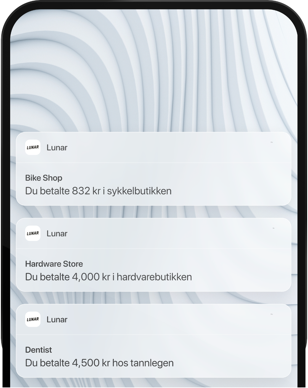 Skjermbilde som viser en serie push-varslinger fra en bank-app, som bekrefter betalinger hos en sykkelbutikk, en jernvarehandel og hos tannlegen.