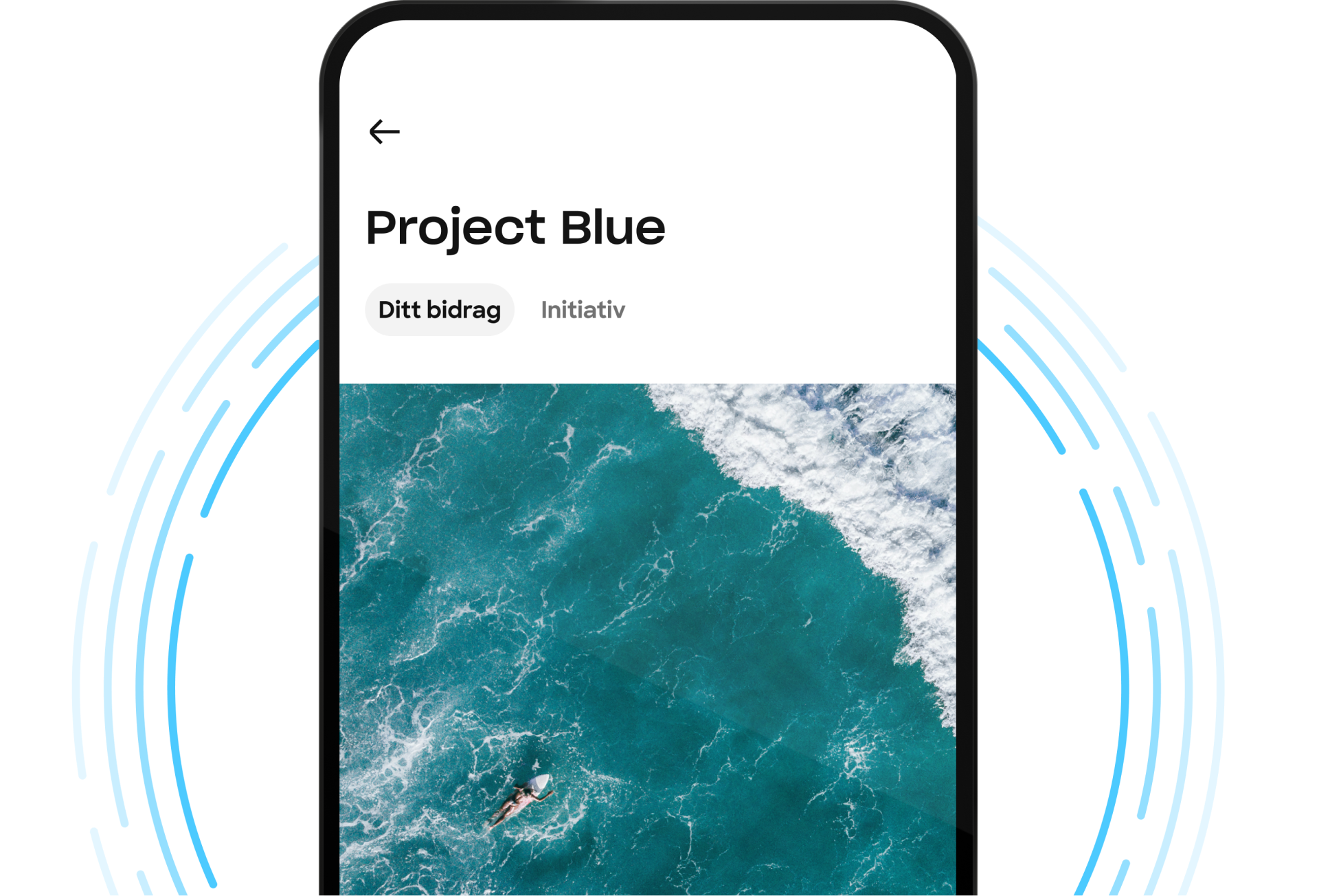 Skjermbilde av en mobilapp for "Project Blue", som viser et flyfoto av en person som svømmer i havet, noe som antyder et miljøinitiativ.