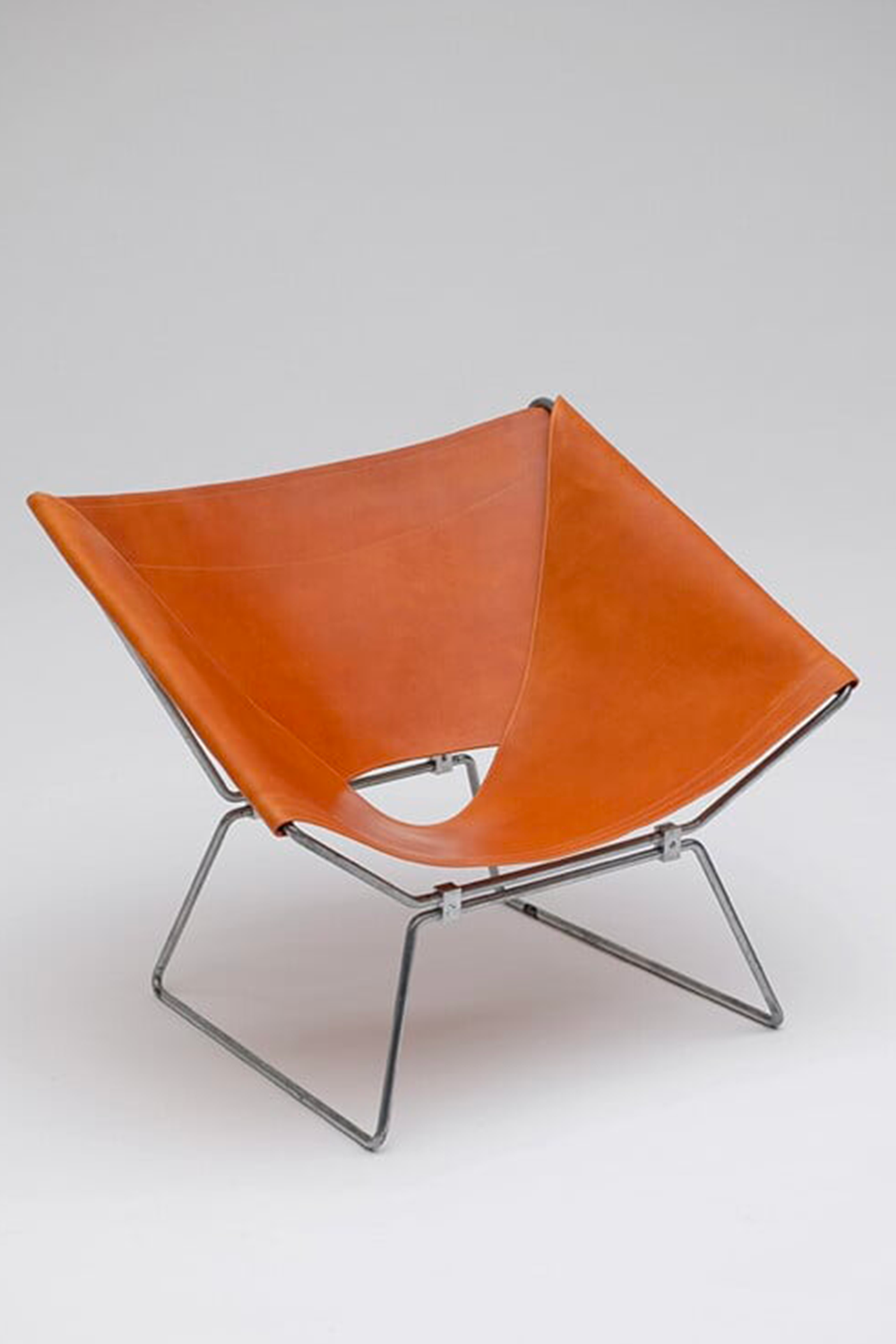 AP-14 Chair by Pierre Paulin