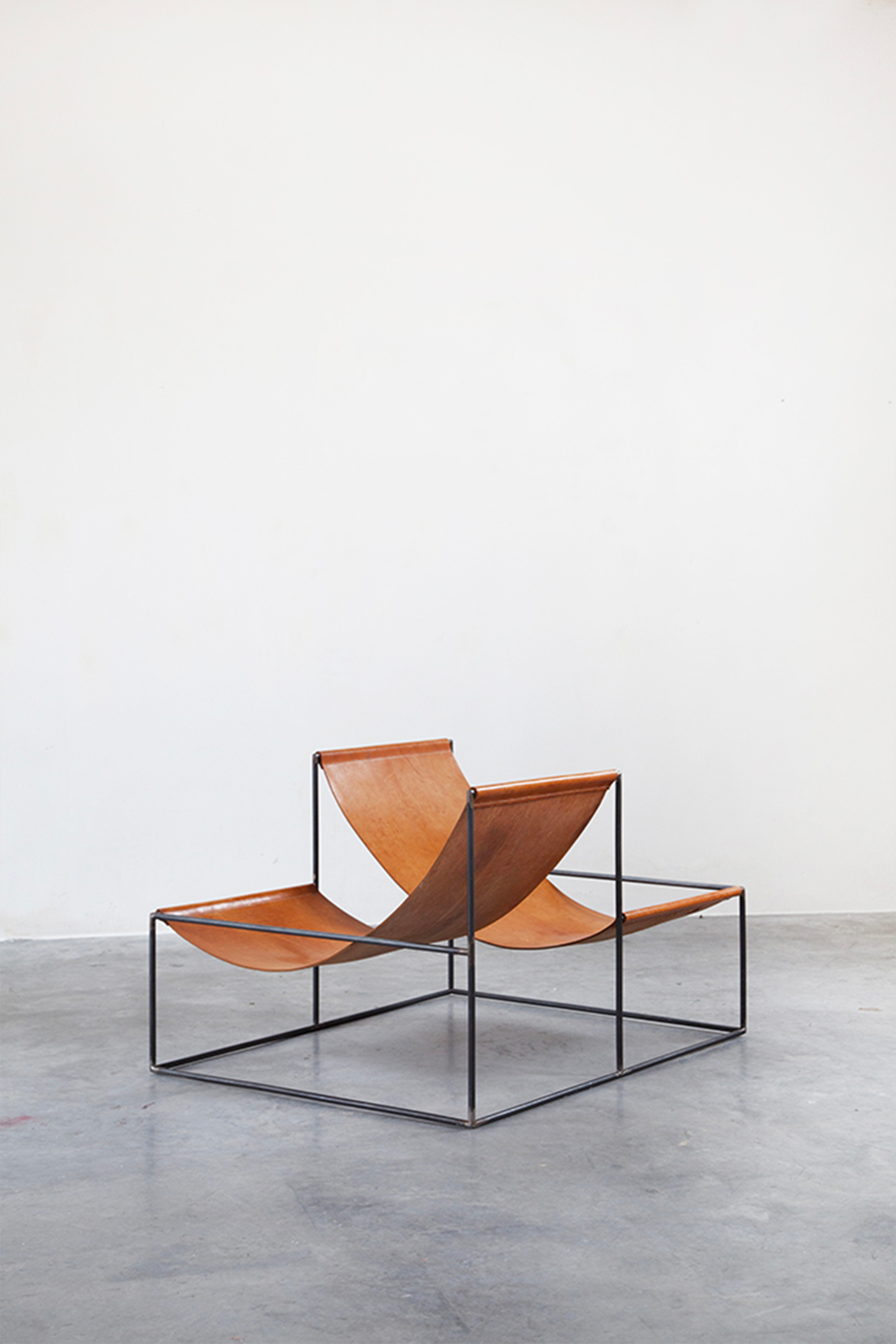 Crossed Double Seat by Muller Van Seren 