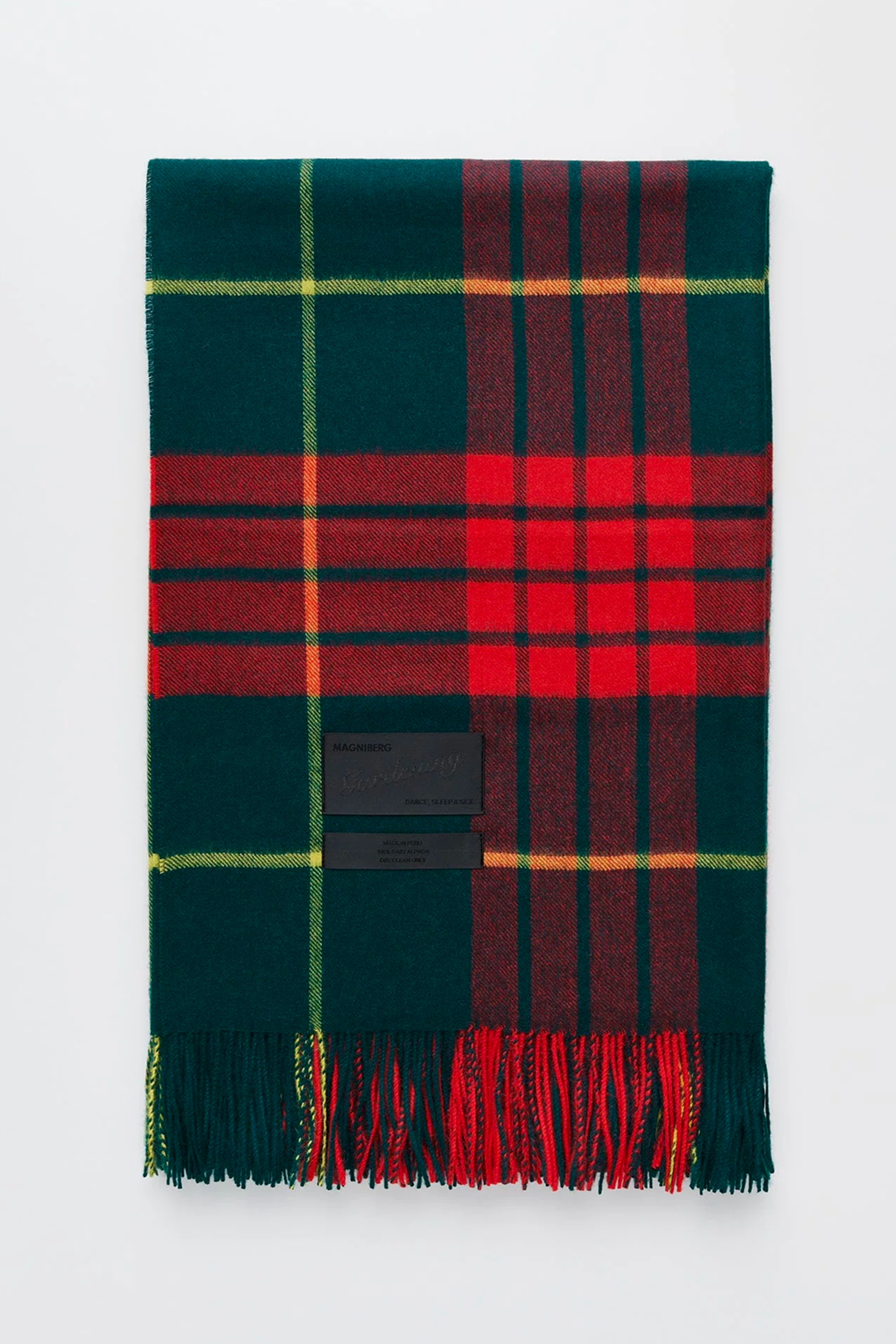 Queen blanket Lipstick red tartan