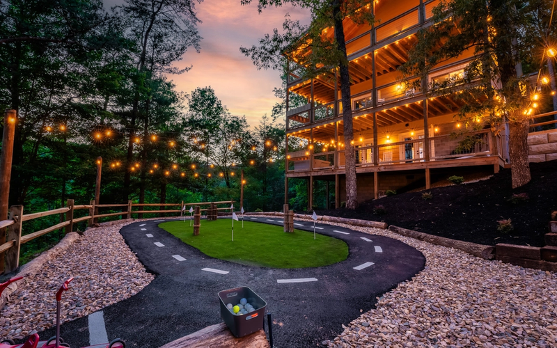 Smoky Mountains Large Group Lodging Guide