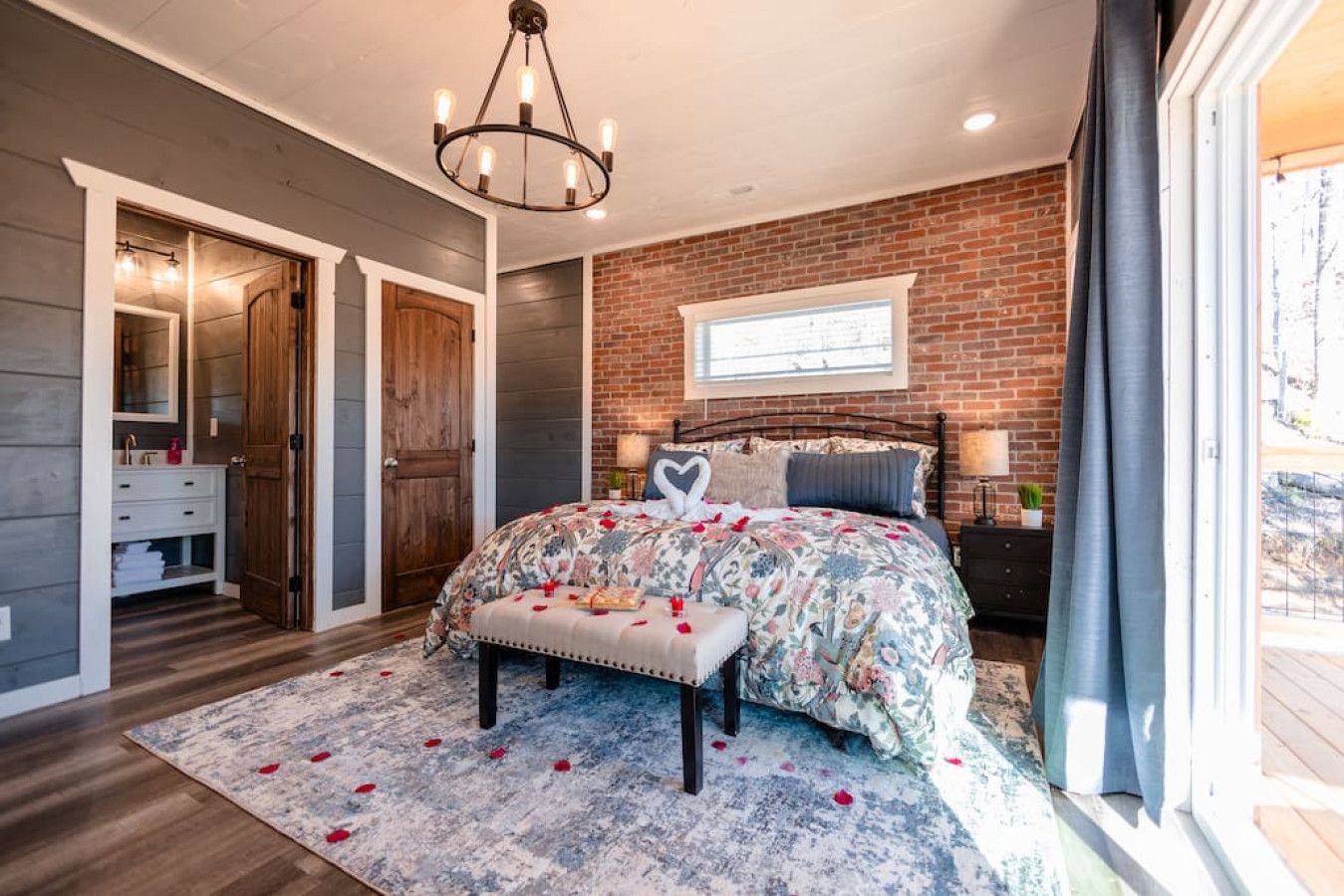 Bedroom of the cabin.