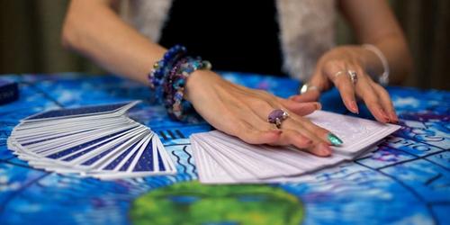 How to Do Tarot Cards