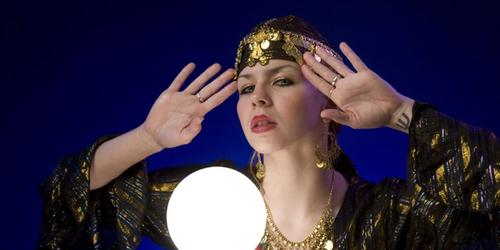 A female psychic reader