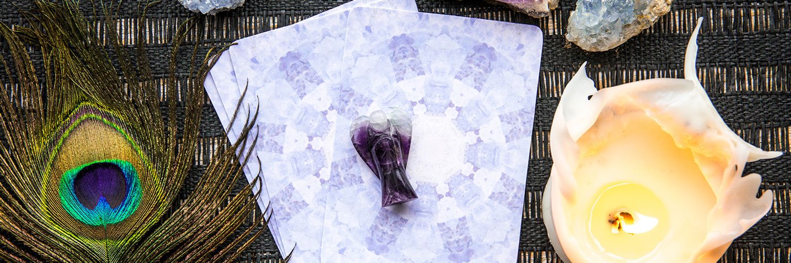 How to Use Oracle Cards?