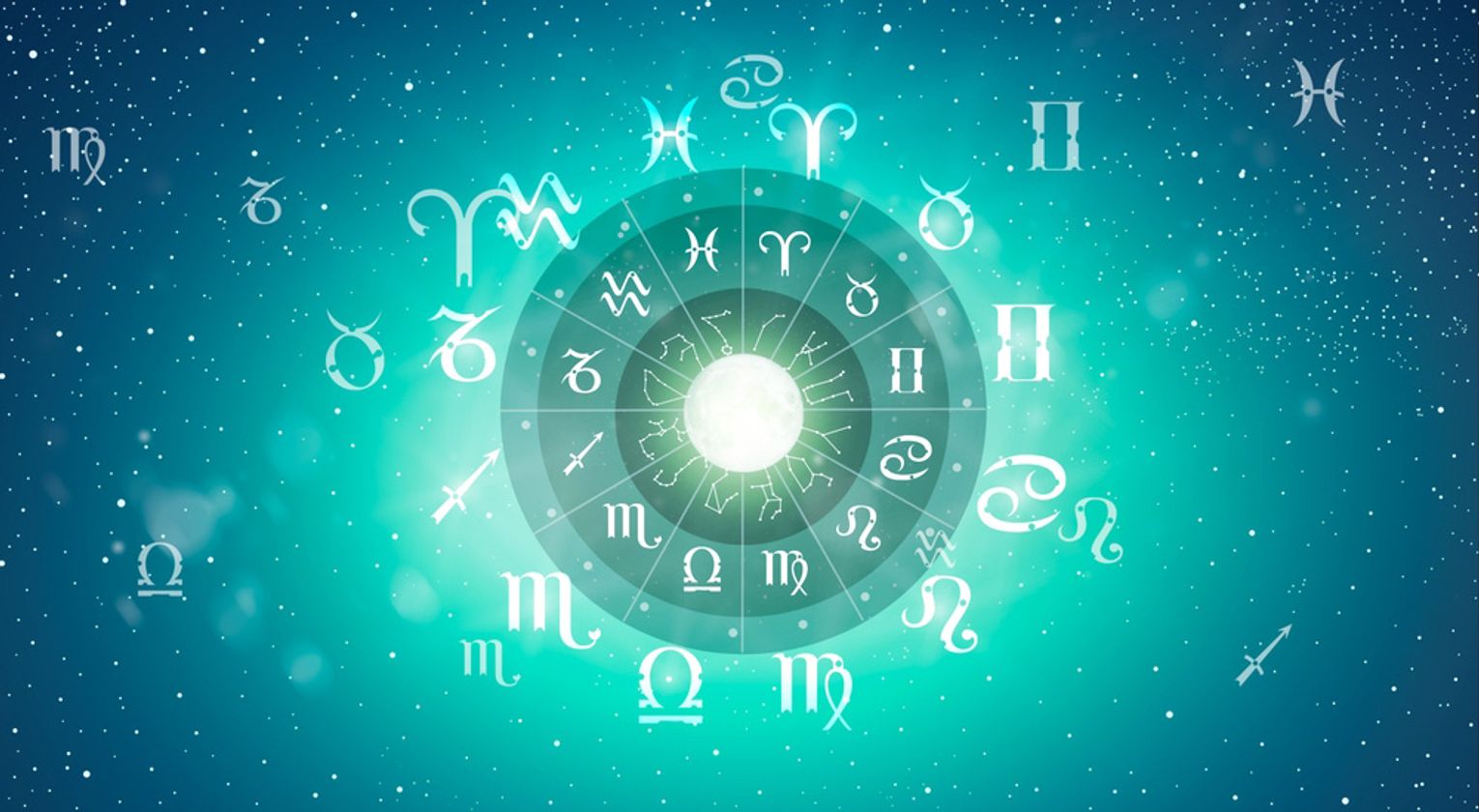 A green horoscope chart