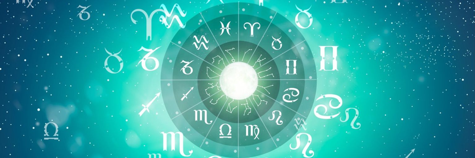 A green horoscope chart