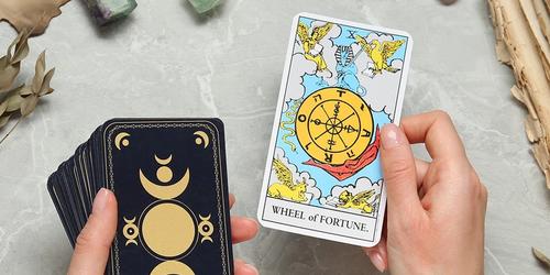 How Do Online Tarot Readings Work?