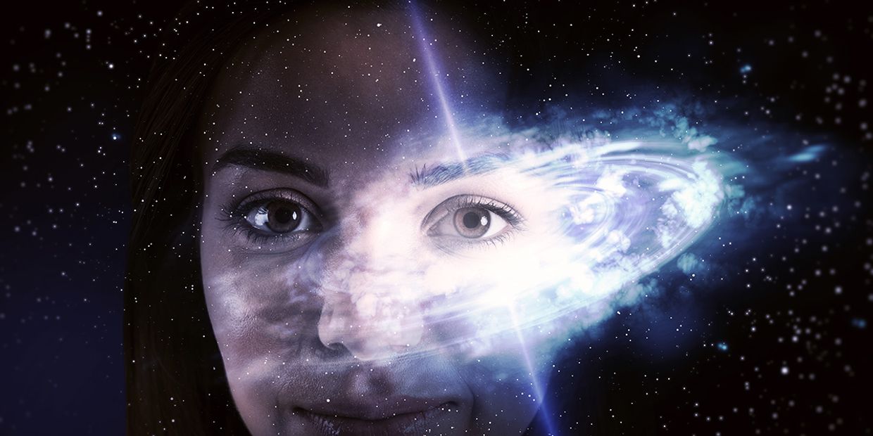 Clairvoyant vs Psychic: What’s the Difference?