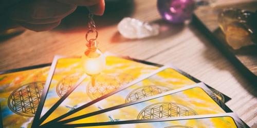 What Can a Psychic Reading Online Tell You About Your Future? 