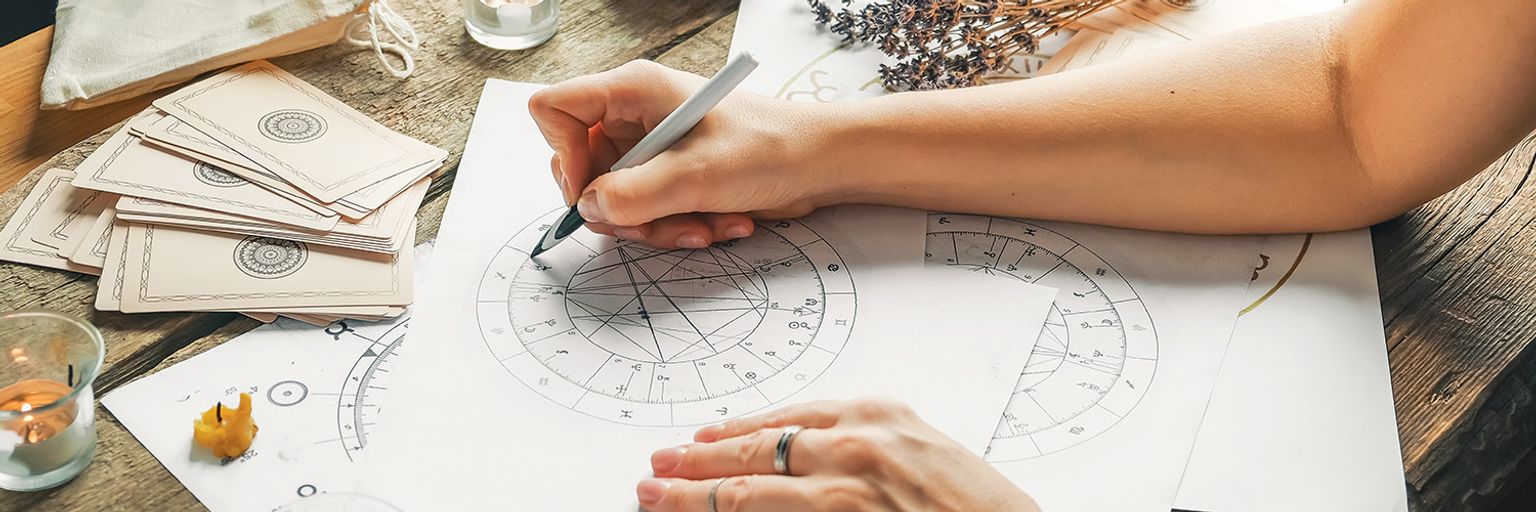 How to Read Your Birth Chart (Step-by-Step Natal Chart Guide)