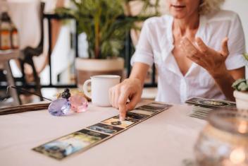 Things You Shouldn’t Ask a Tarot Reader