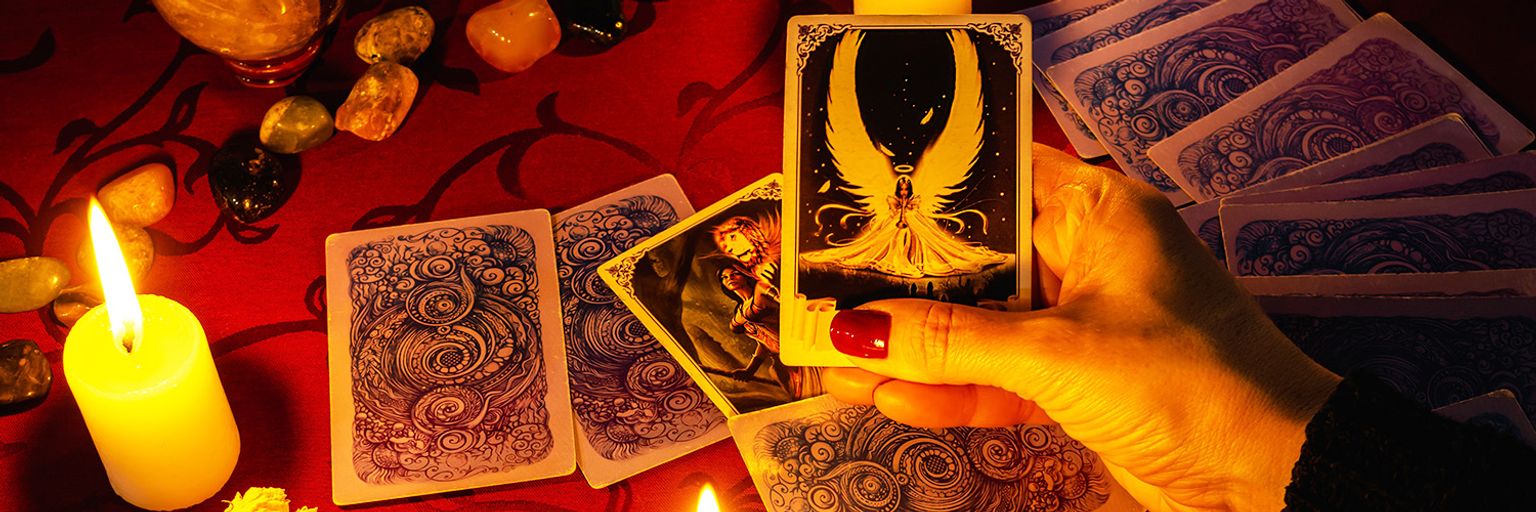 How to Use Oracle Cards
