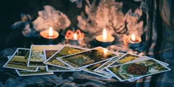 How Do Online Tarot Readings Work?