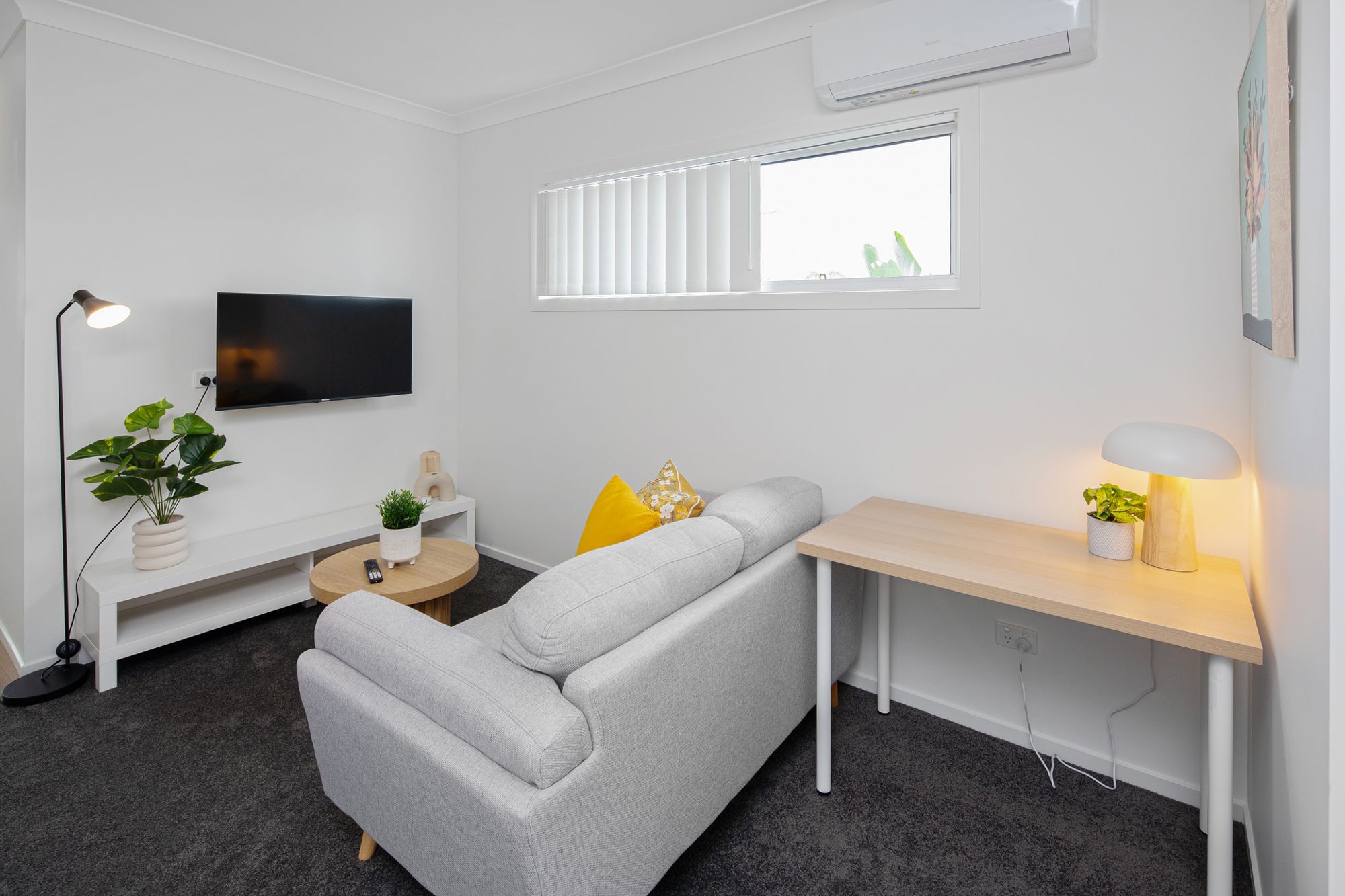 4/1566A Creek Rd, Carina