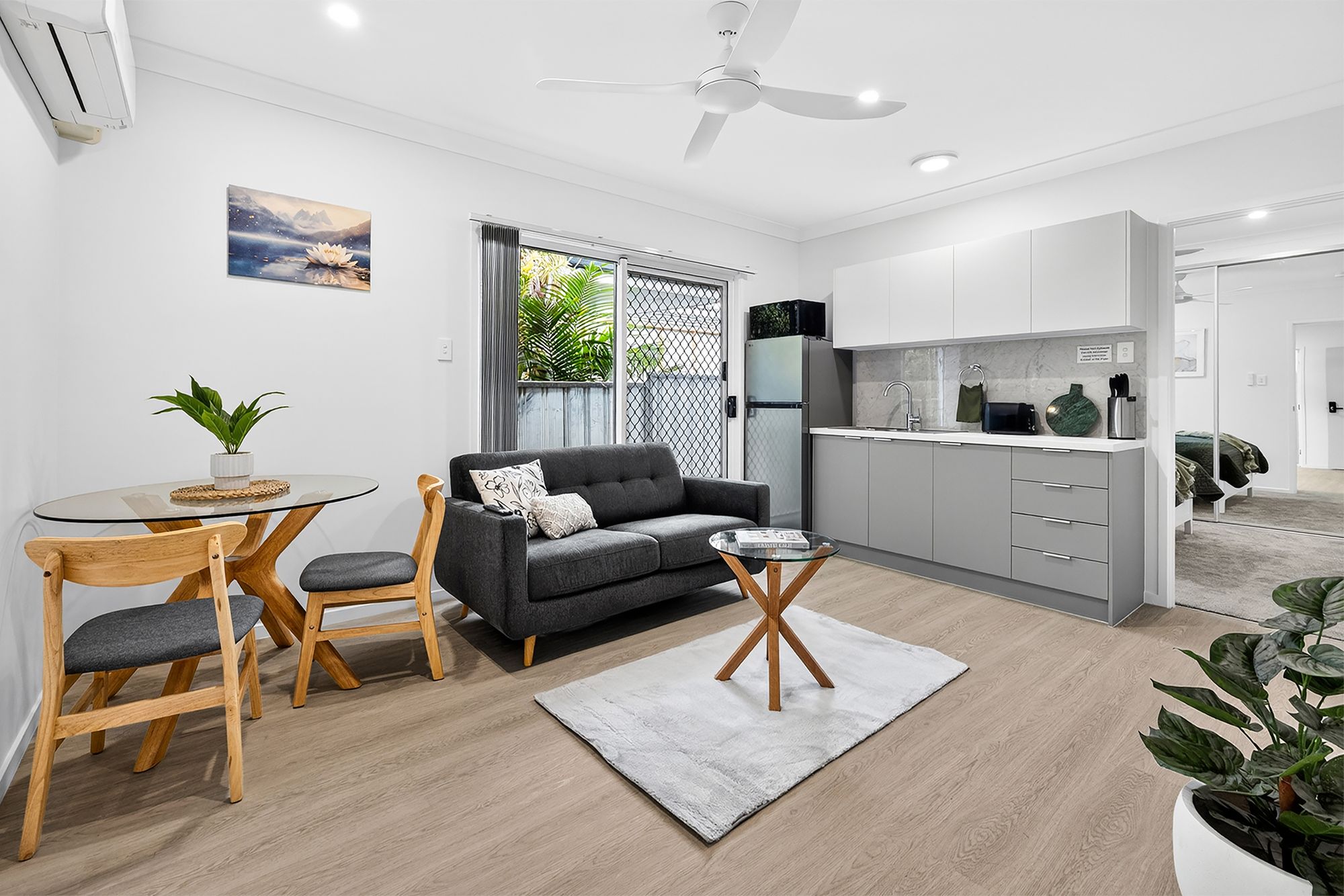 2/10 Nuttall St, Lawnton