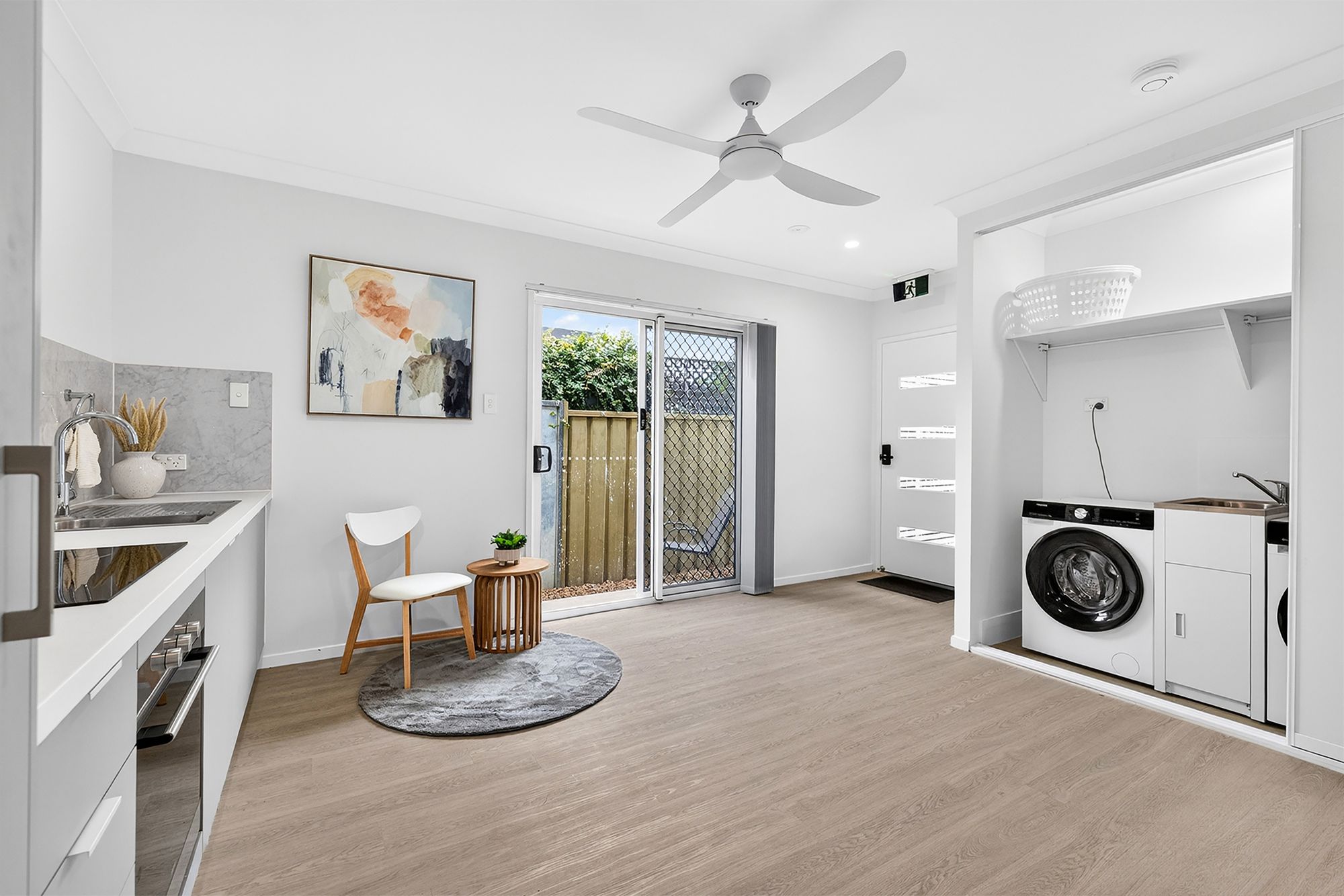 2/10 Nuttall St, Lawnton