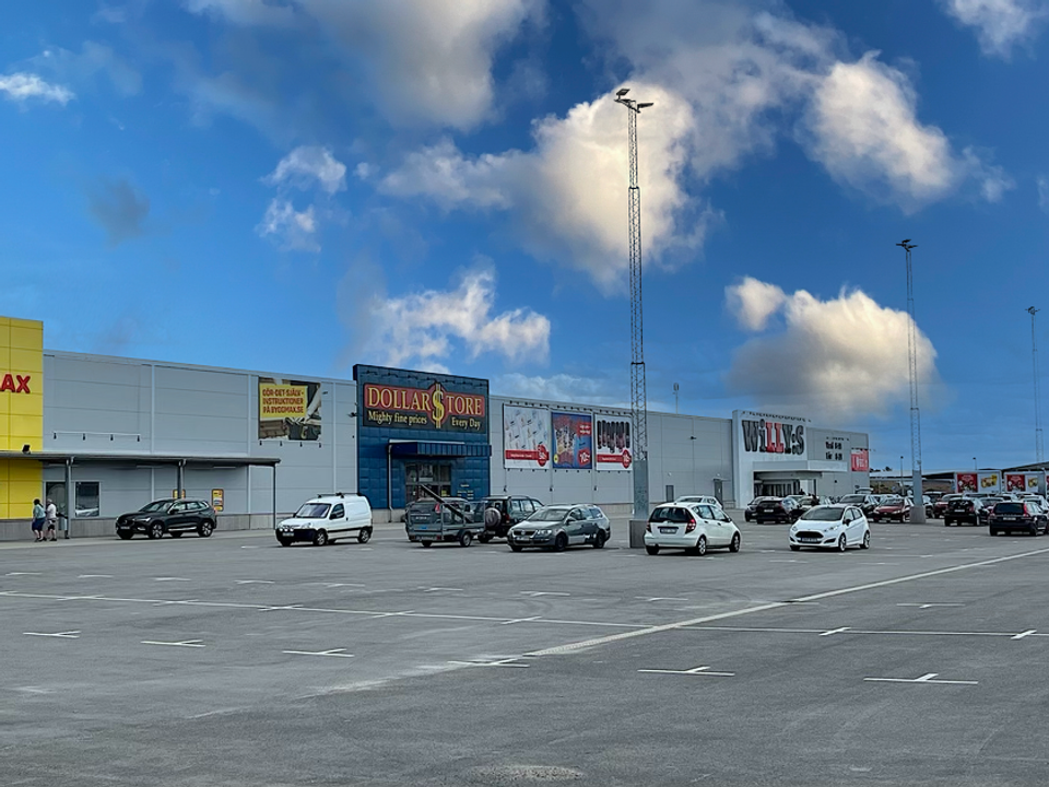 New Property rådgivare åt Famera när Svenska Handelsfastigheter förvärvar nybyggd handelsfastighet i Hultsfred