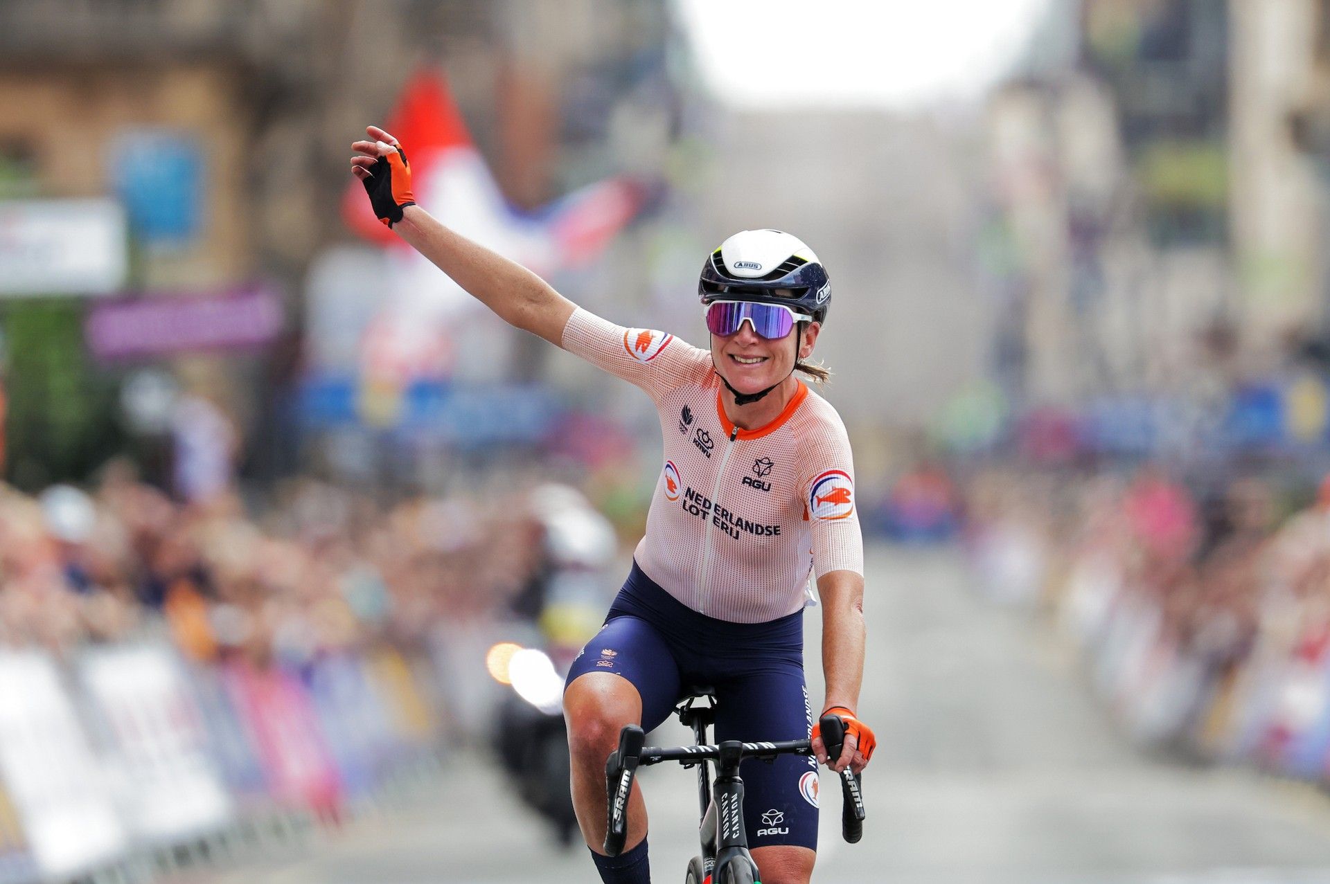 'A very bad plan', Van Vleuten and Dumoulin attack ITA's proposed power data passport