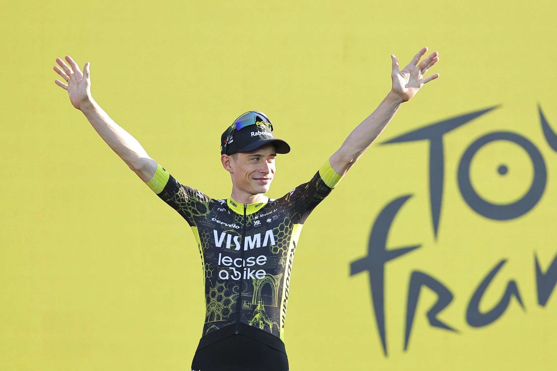 'He needs a breather' - Brian Holm questions collarbone explanation for Vingegaard ending 2026 season