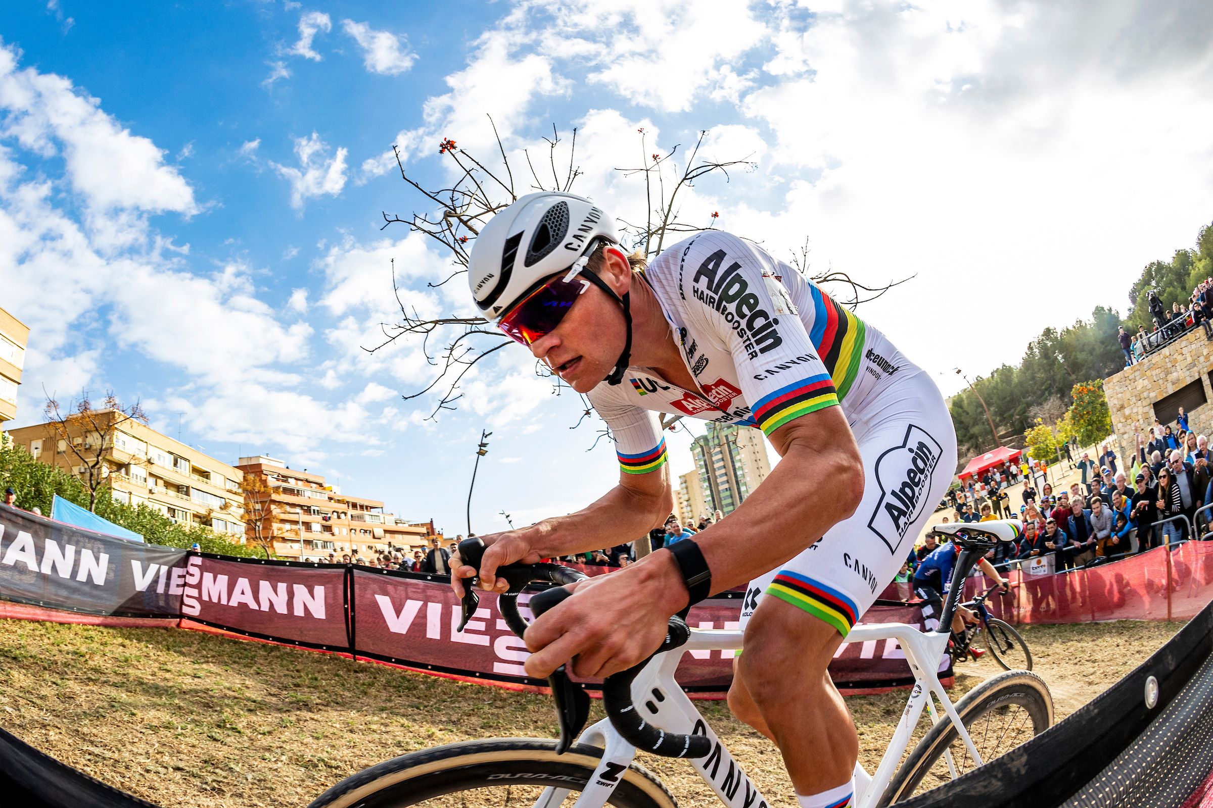 UCI Cyclo-cross World Cup Benidorm Preview: Favourites, route and late-season test for Worlds